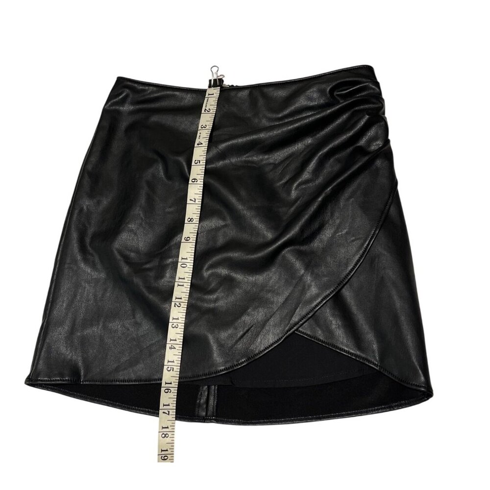 Black Faux Leather Wrap Mini Skirt By Rewash Brand Size Small - Picture 3 of 5